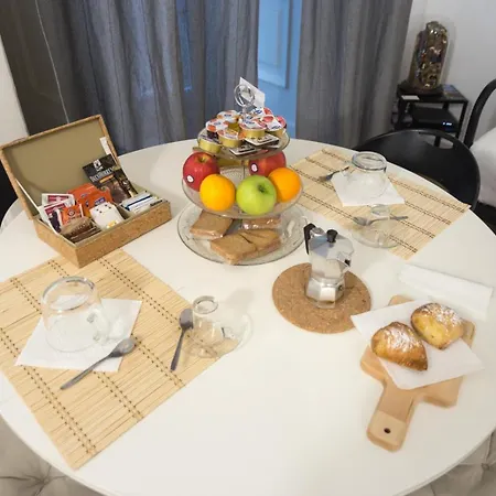 Residenza Sforza 2 * Neapol