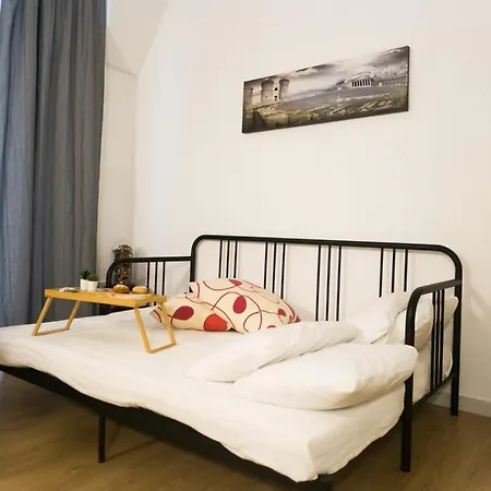 Residenza Sforza 2 * Neapel
